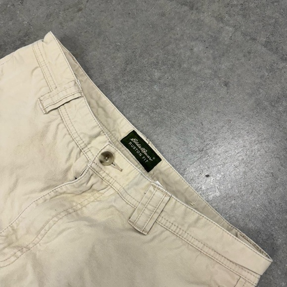 Eddie Bauer Men's Beige Cargo Pants - Picture 4 of 6